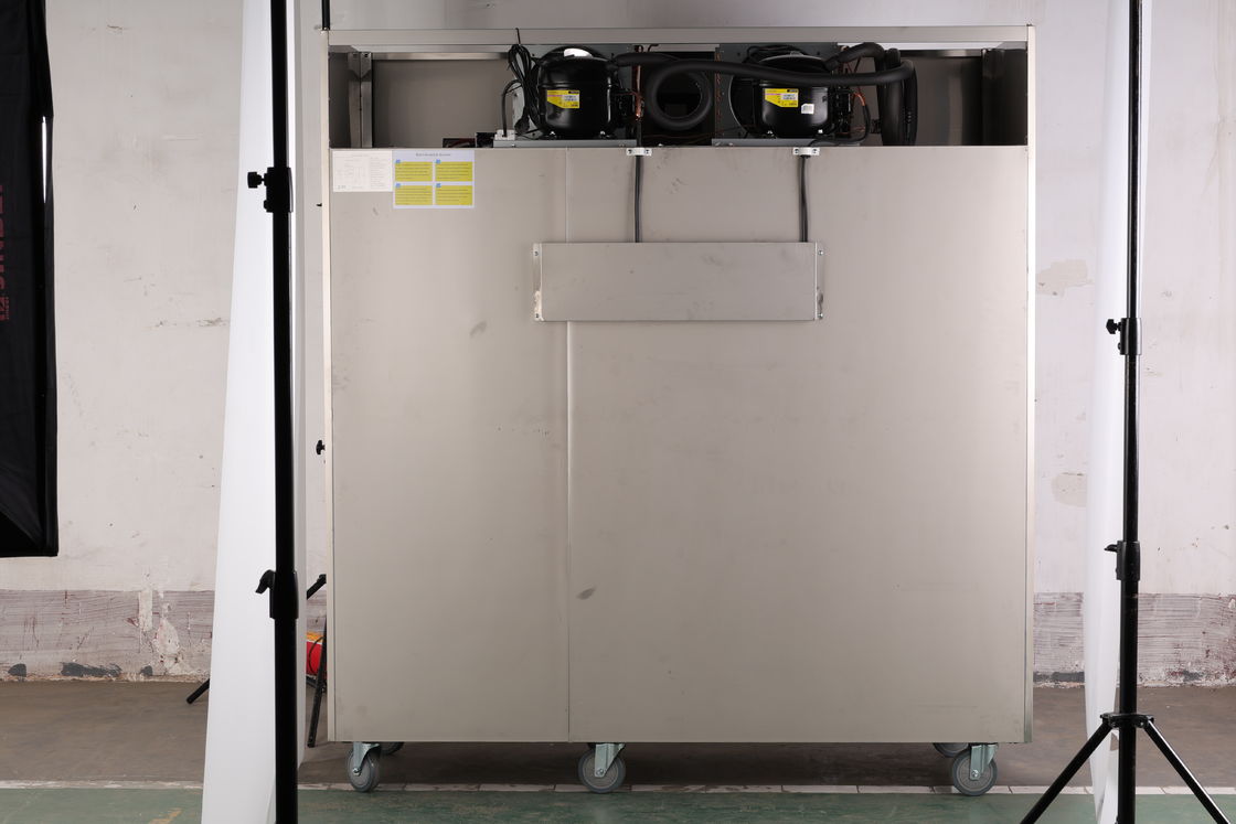 Congelador profundo de degelo automático Refrigerador comercial 2 portas Refrigerador vertical de aço inoxidável para hotel
